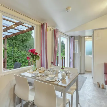 Parque de Campismo Pet Friendly Stacaravan In 3*