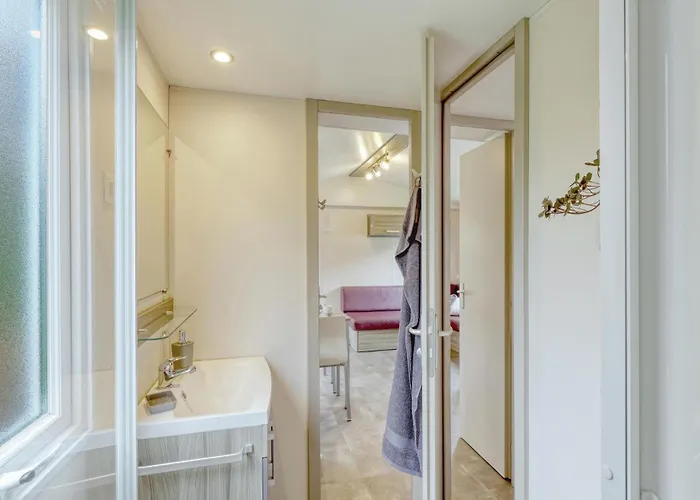 Pet Friendly Stacaravan In Irrhausen